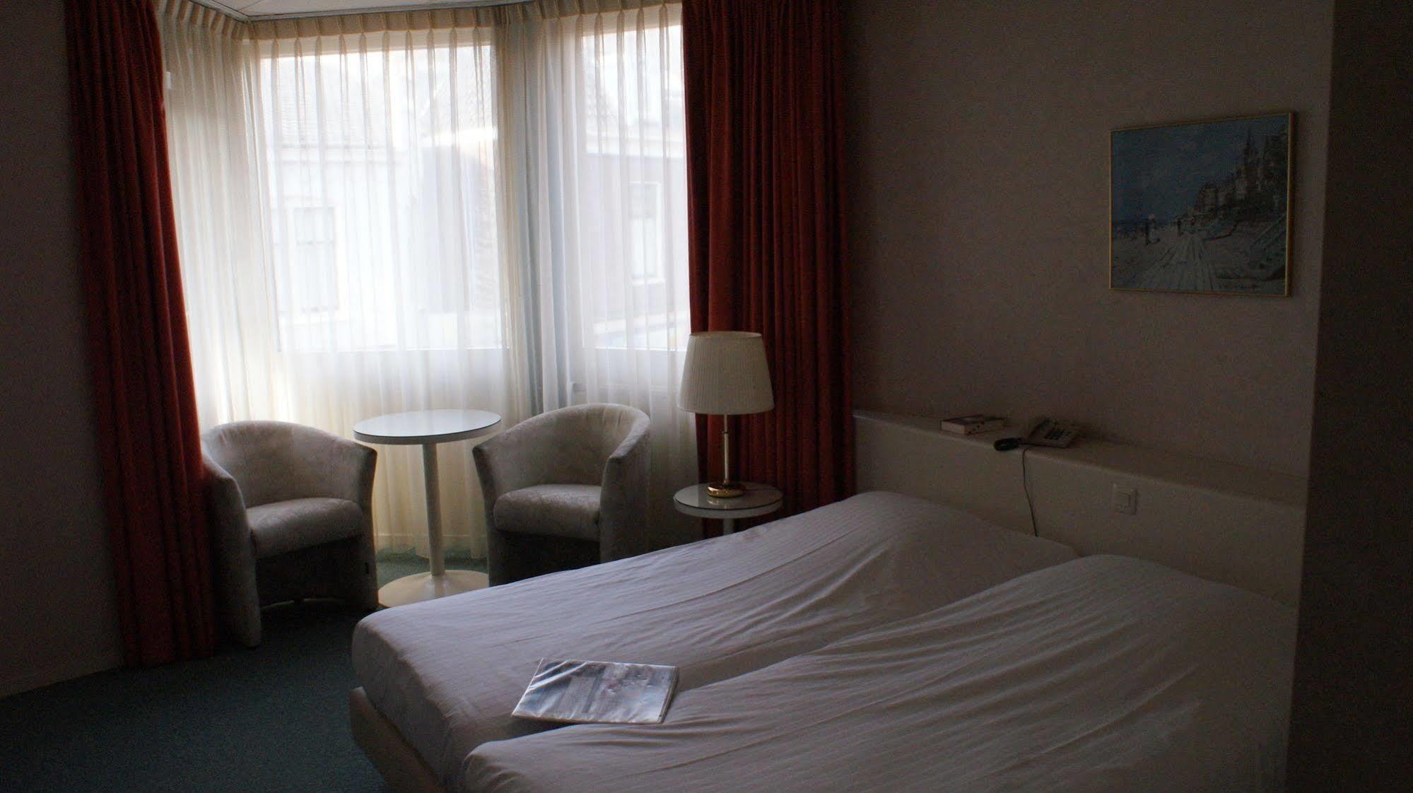 Hotel Flora Hillegom Esterno foto
